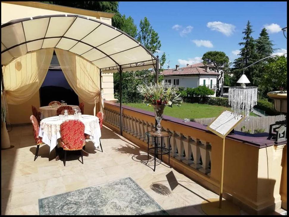 Villa Evelina Club Valsamoggia Dış mekan fotoğraf